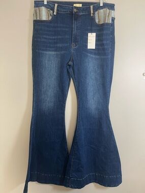 Home Folk Dark Blue Flared Women’s Jeans with Striped Pocket Detail